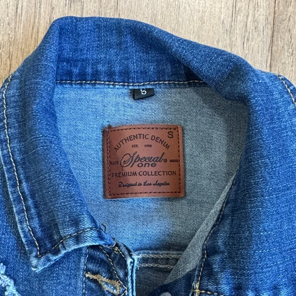 Special One Classic Blue Distressed Denim Jacket Size Small - Picture 2 of 10